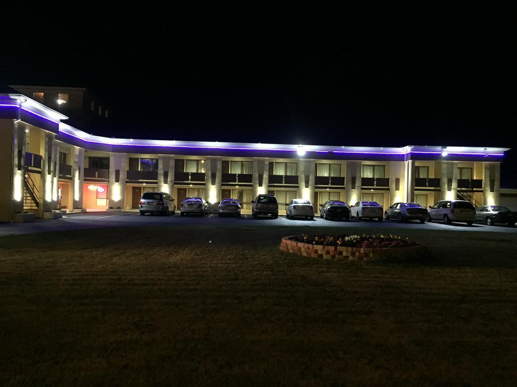 Scottish Inns Tonawanda Buitenkant foto